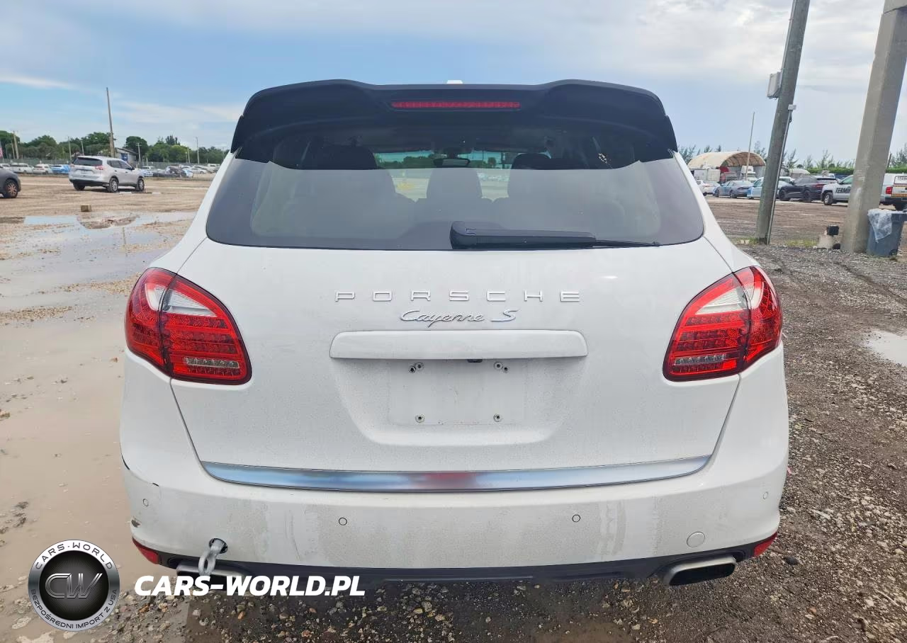 2014 Porsche Cayenne S Hybrid VIN:WP1AE2A29ELA50546 - 6