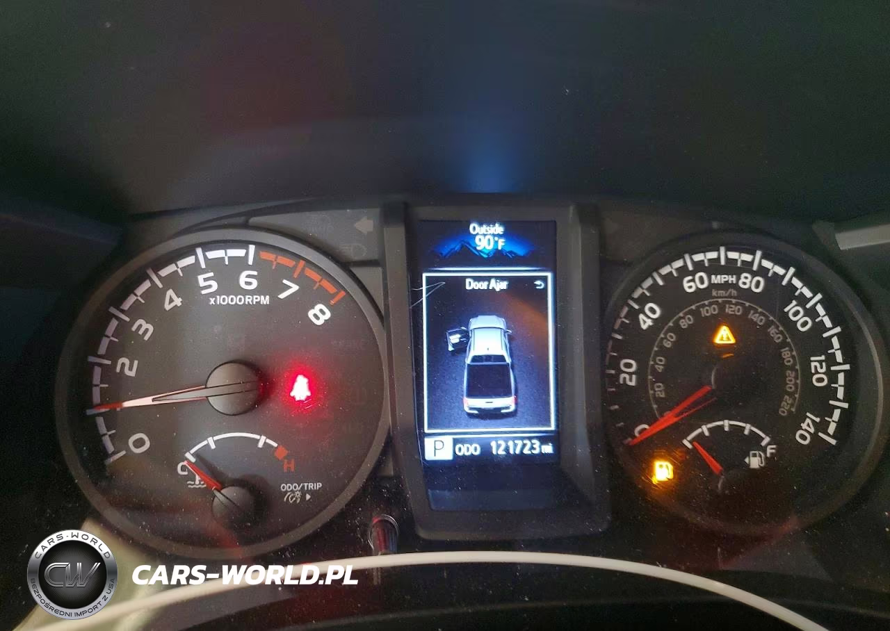 2018 Toyota Tacoma Sr V6 VIN:3TMCZ5AN9JM135695 - 9