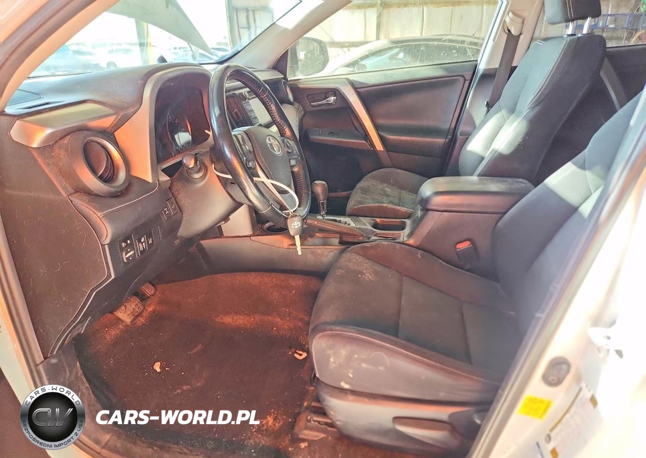 2017 Toyota Rav4 Xle VIN:JTMRFREV6HJ708032 - 7