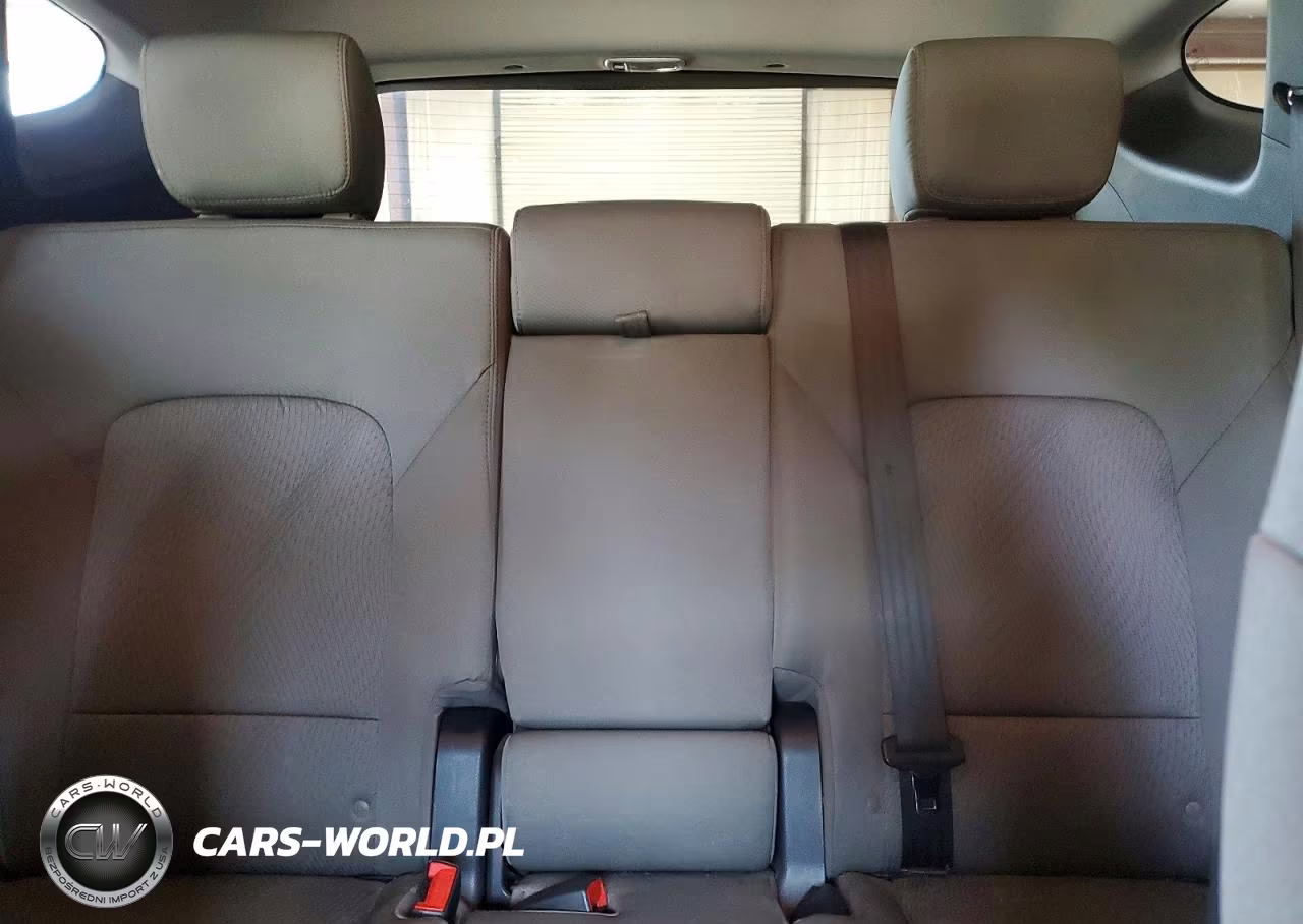 2015 Hyundai Santa Fe Sport 2.4L VIN:5XYZU3LBXFG237916 - 10