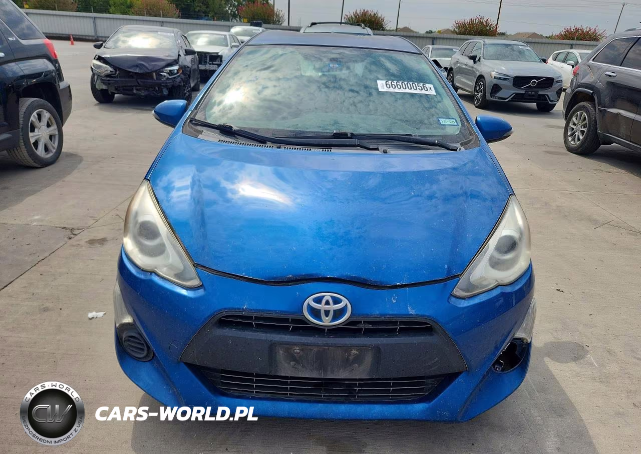 2016 Toyota Prius C One VIN:JTDKDTB38G1128433 - 5