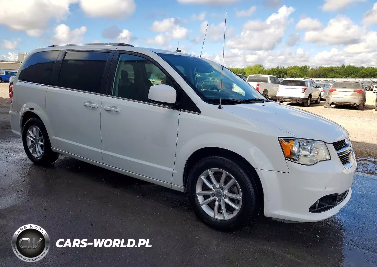 2018 Dodge Grand Caravan Sxt VIN:2C4RDGCG7JR222670 - 4