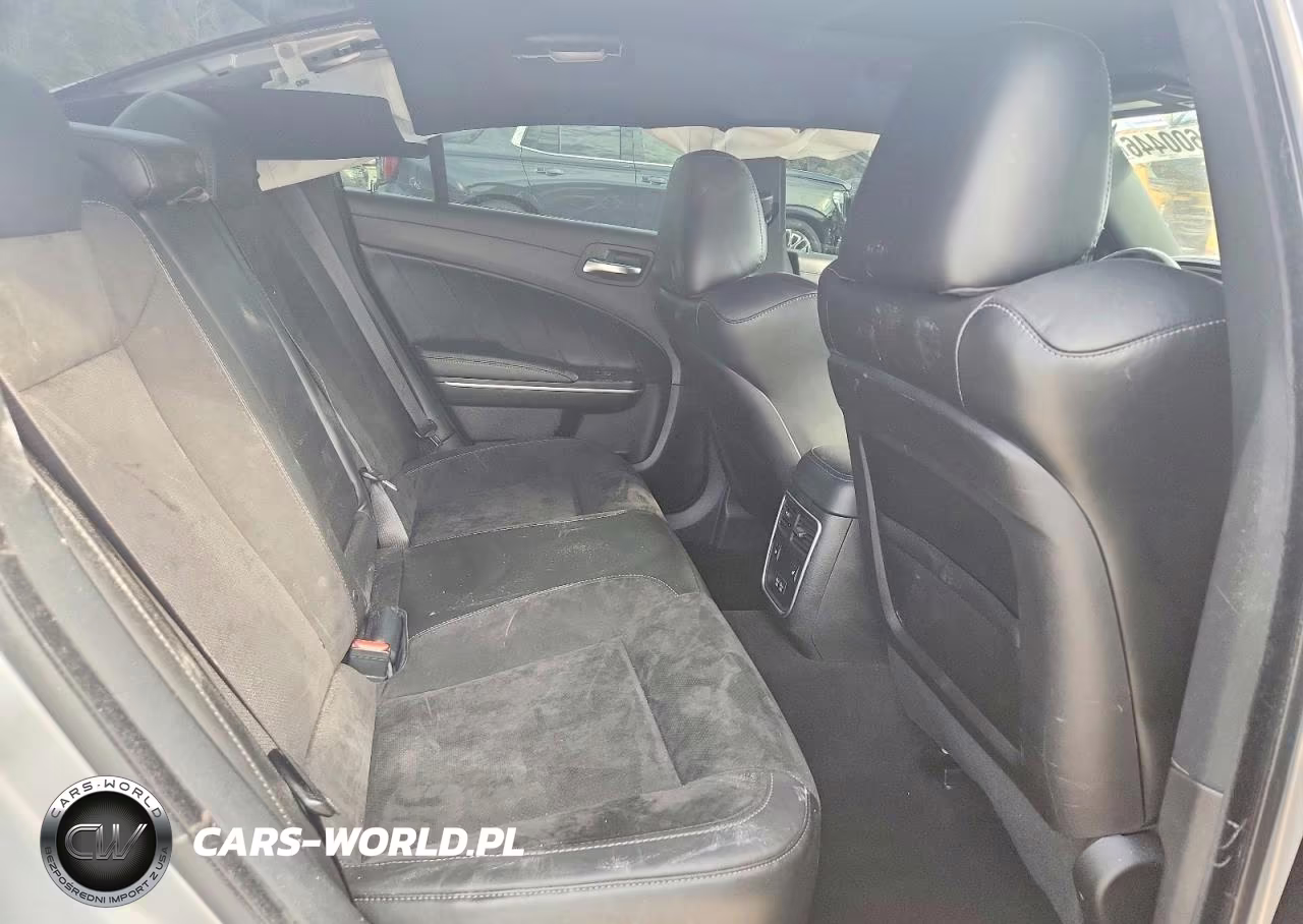 2022 Dodge Charger Scat Pack VIN:2C3CDXGJ7NH237200 - 10