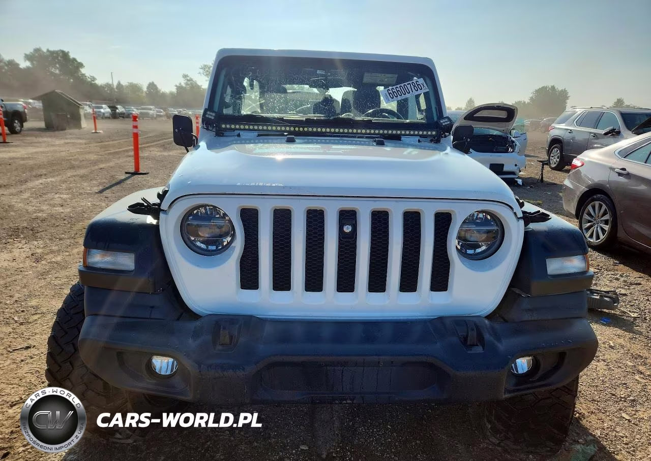 2020 Jeep Wrangler Unlimited Sport VIN:1C4HJXDG4LW139999 - 5