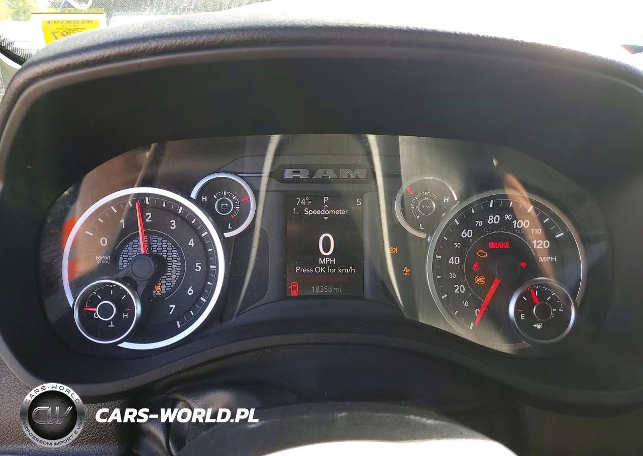 2025 Ram 1500 Tradesman VIN:1C6RRFGG9SN700874 - 9