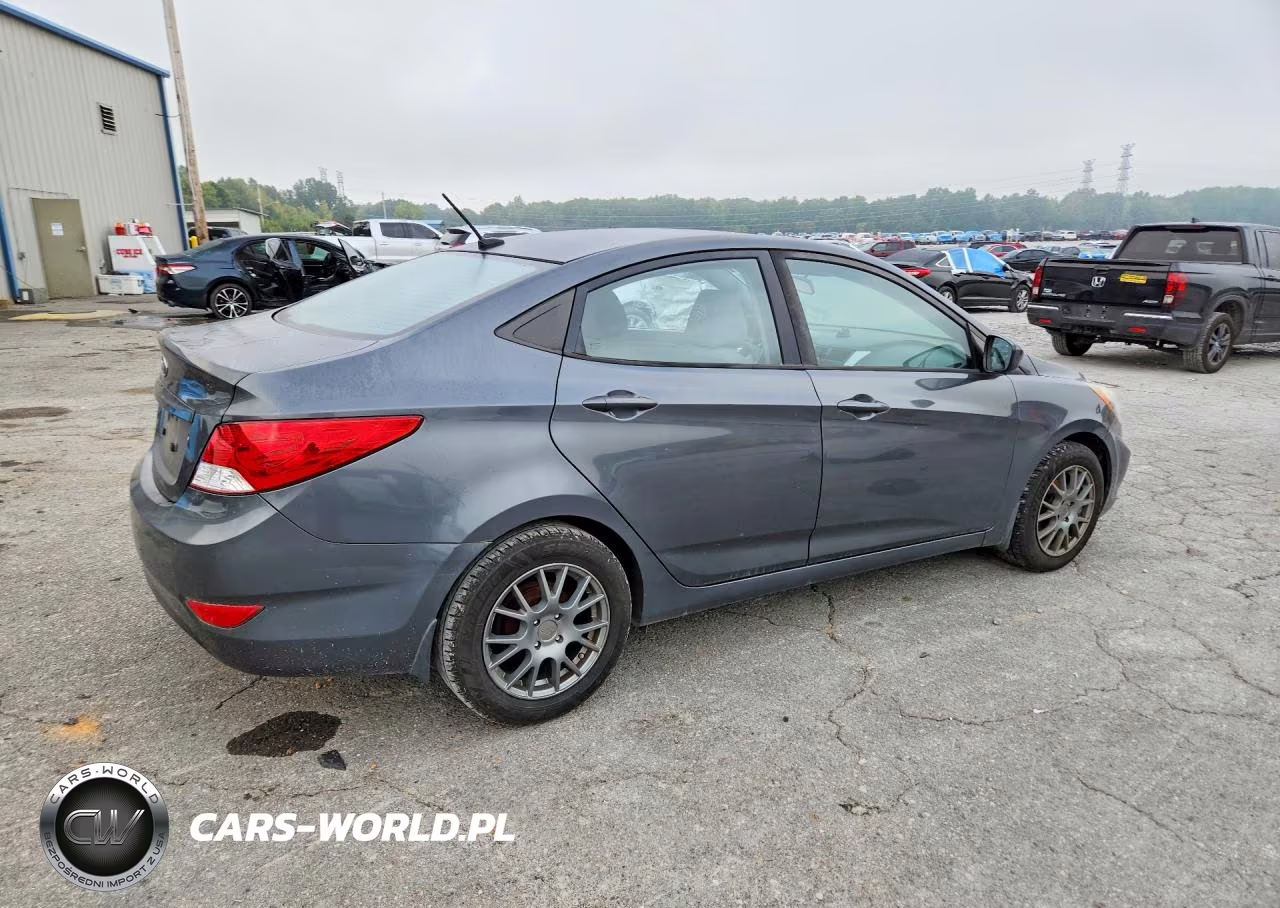 2013 Hyundai Accent Gls VIN:KMHCT4AE0DU298498 - 3