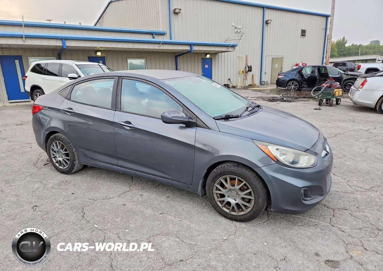 2013 Hyundai Accent Gls VIN:KMHCT4AE0DU298498 - 4