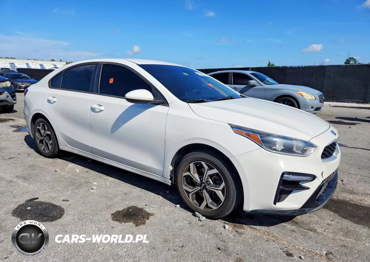 2021 Kia Forte Lxs VIN:3KPF24AD2ME266145 - 4