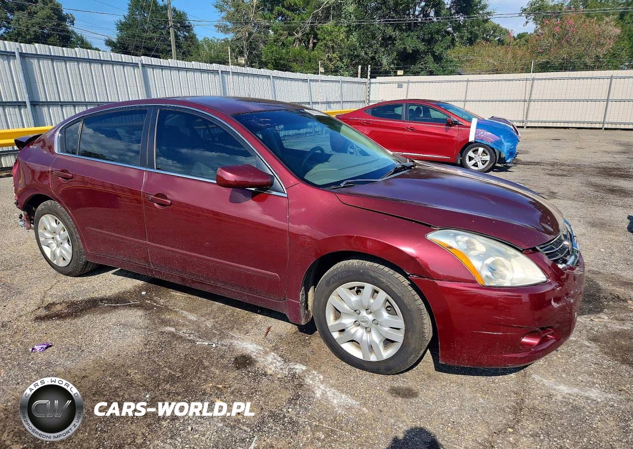 2012 Nissan Altima 2.5 VIN:1N4AL2AP4CN569983 - 4