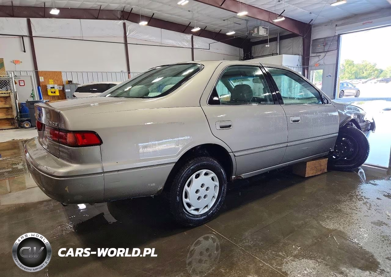 1997 Toyota Camry Le VIN:4T1BG22K0VU177903 - 3