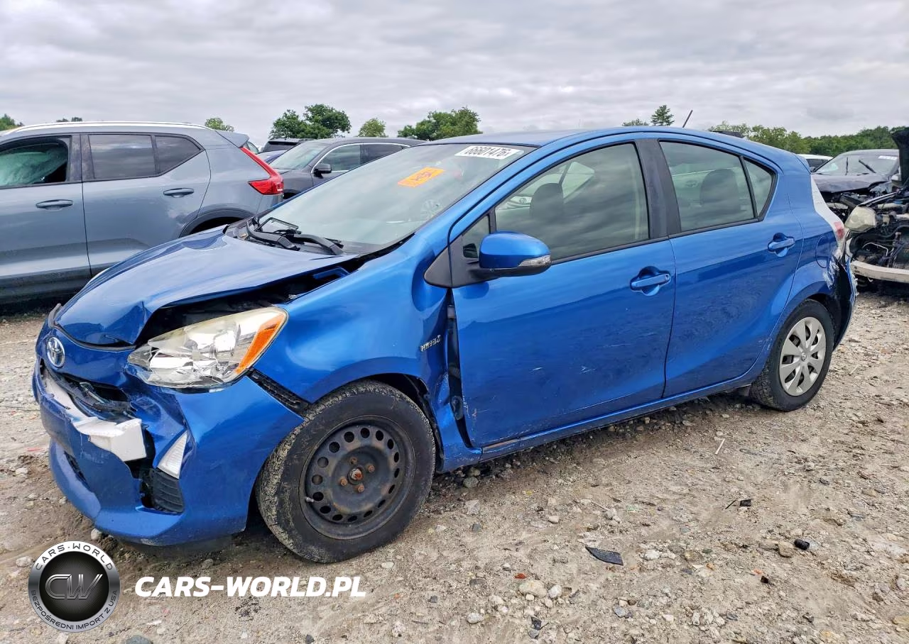 2014 Toyota Prius C Two