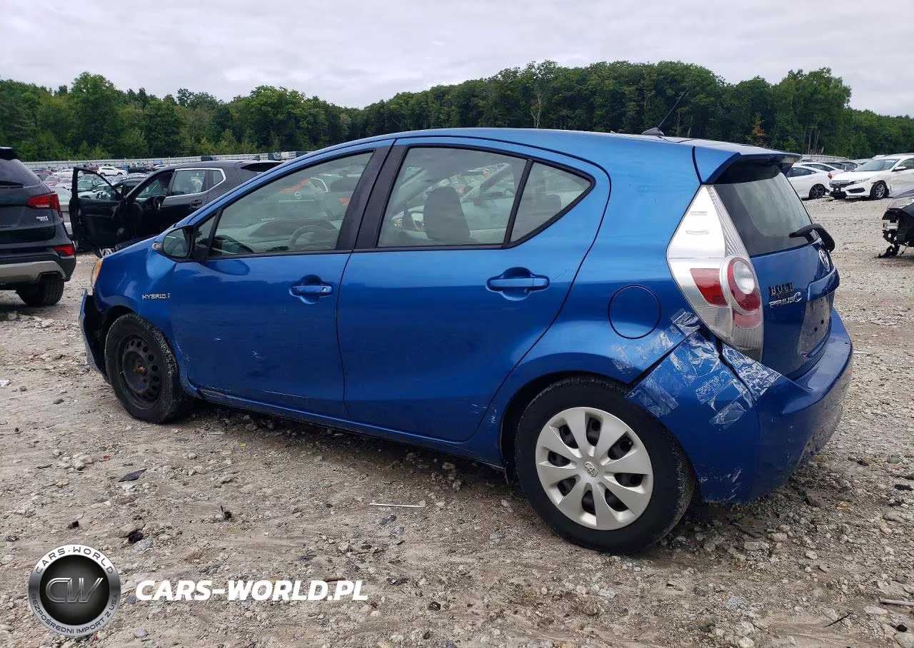 2014 Toyota Prius C Two VIN:JTDKDTB38E1572537 - 2
