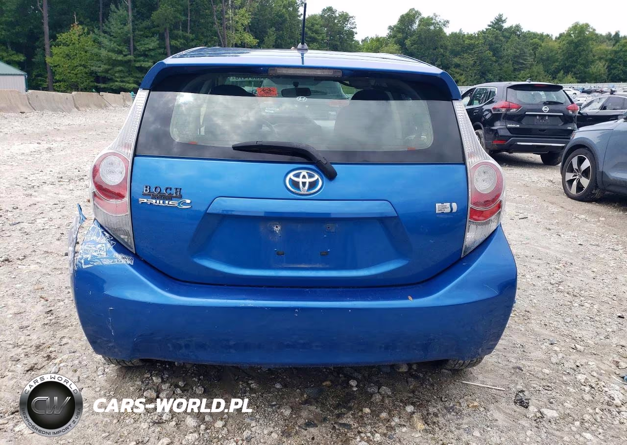 2014 Toyota Prius C Two VIN:JTDKDTB38E1572537 - 6