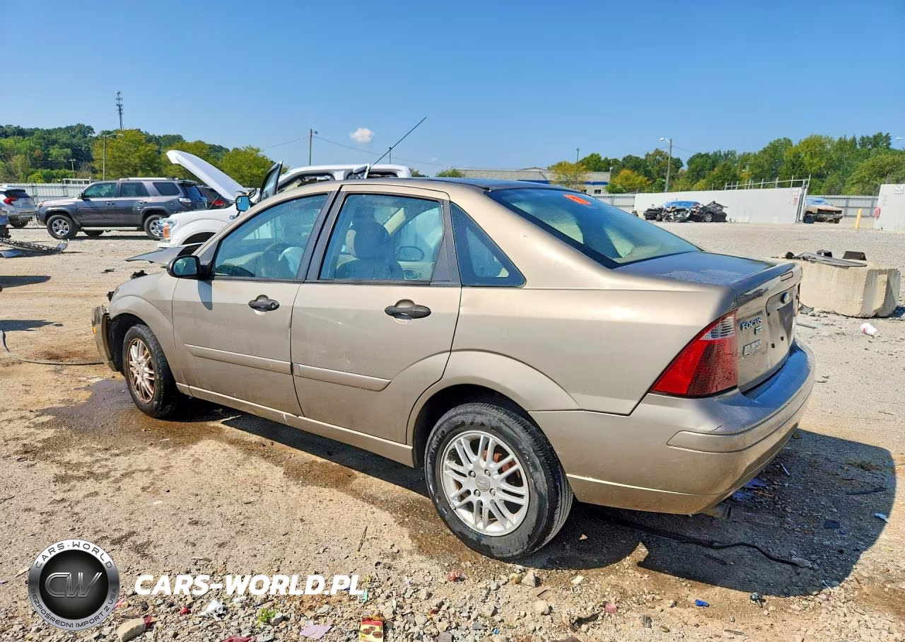 2005 Ford Focus Zx4 VIN:1FAFP34N05W303867 - 2