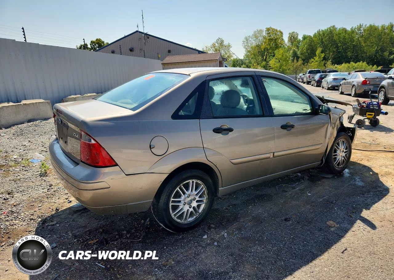 2005 Ford Focus Zx4 VIN:1FAFP34N05W303867 - 3