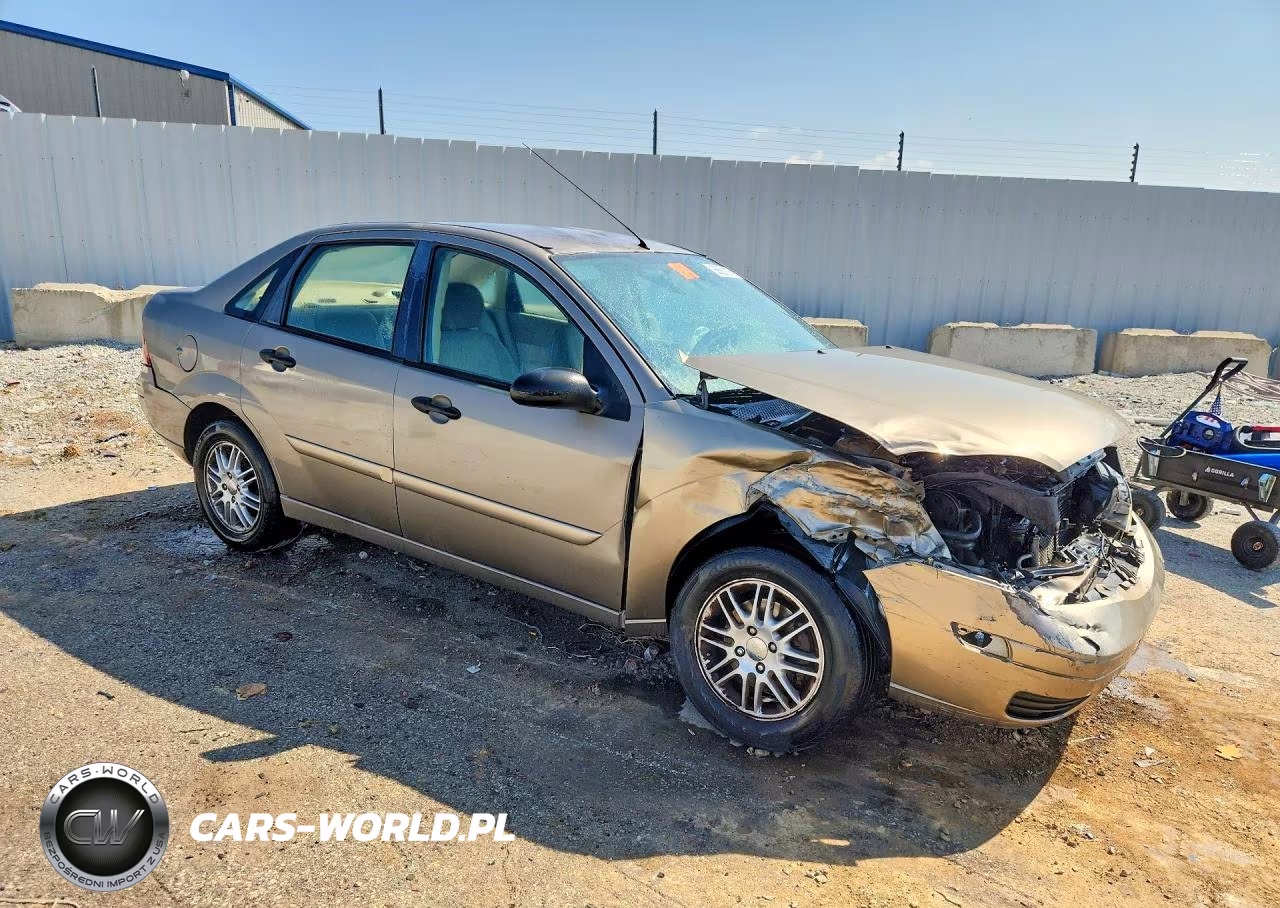 2005 Ford Focus Zx4 VIN:1FAFP34N05W303867 - 4