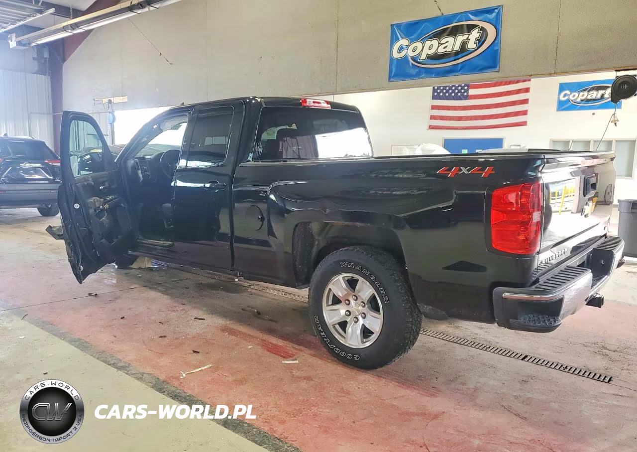 2018 Chevrolet Silverado K1500 Lt VIN:1GCVKREH6JZ365282 - 2