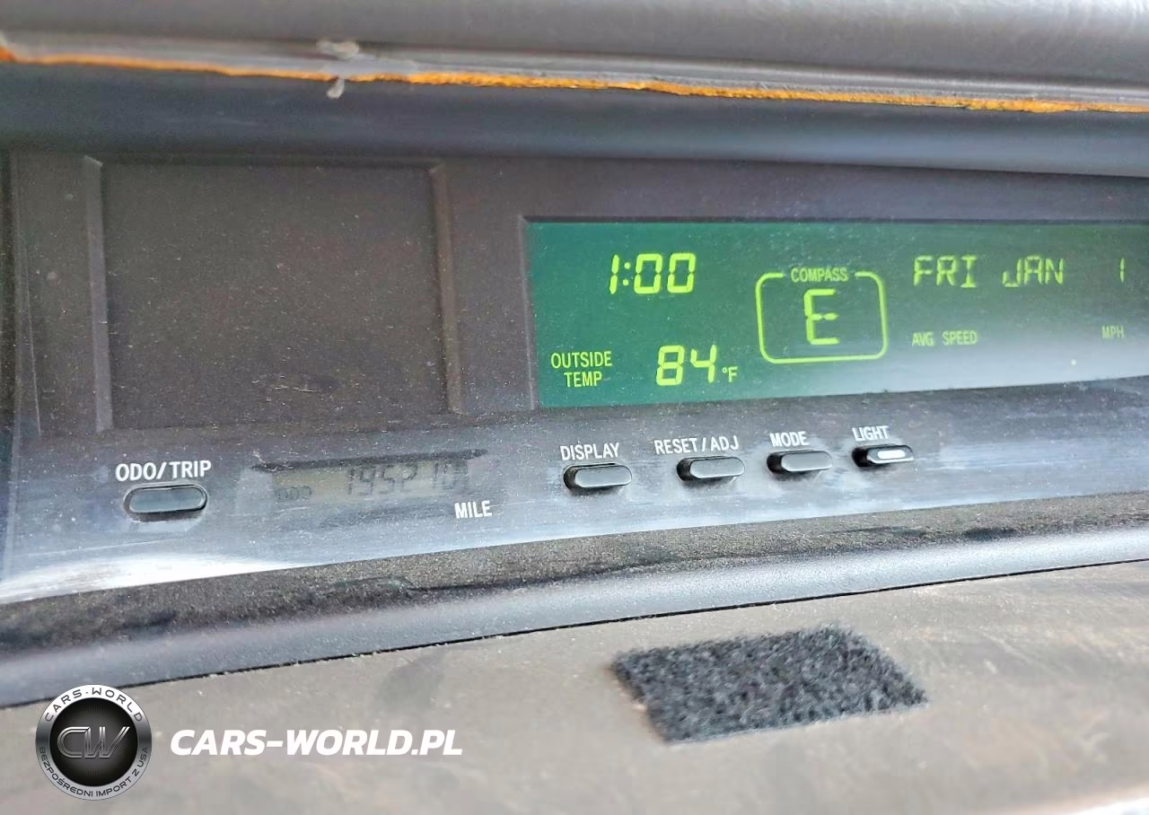 2000 Toyota Avalon Xls VIN:4T1BF28B0YU096169 - 9