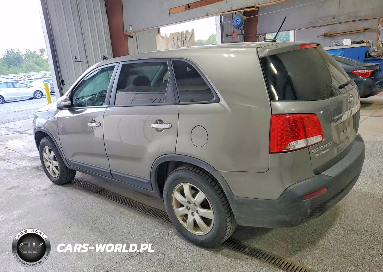 2012 Kia Sorento Lx VIN:5XYKT3A17CG225071 - 2