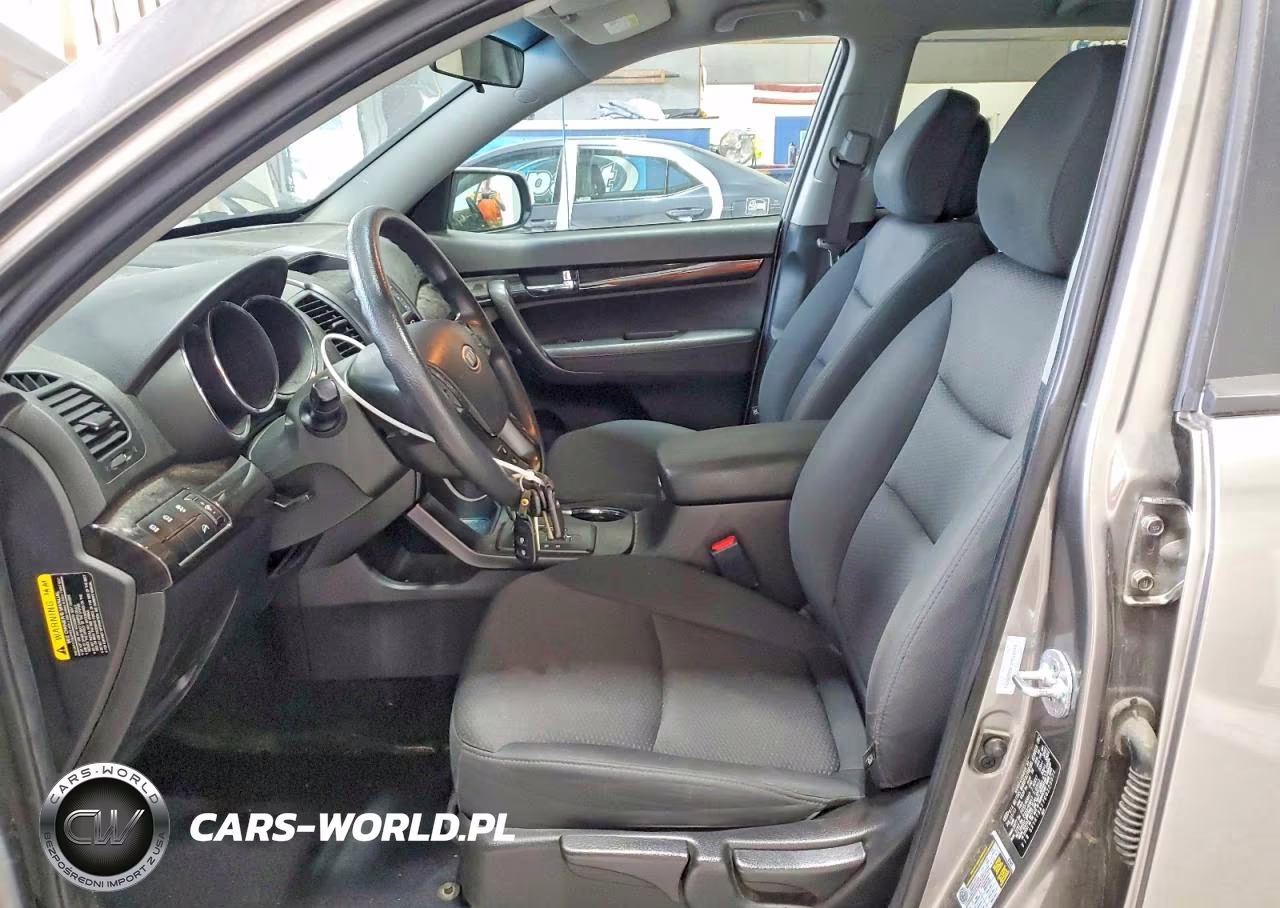 2012 Kia Sorento Lx VIN:5XYKT3A17CG225071 - 7