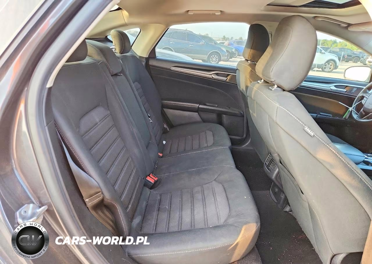 2020 Ford Fusion Se VIN:3FA6P0T91LR190935 - 10