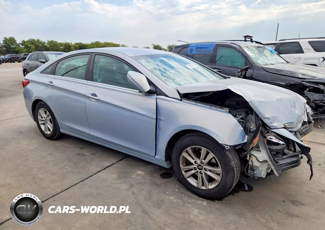 2013 Hyundai Sonata Gls VIN:5NPEB4AC9DH740980 - 4