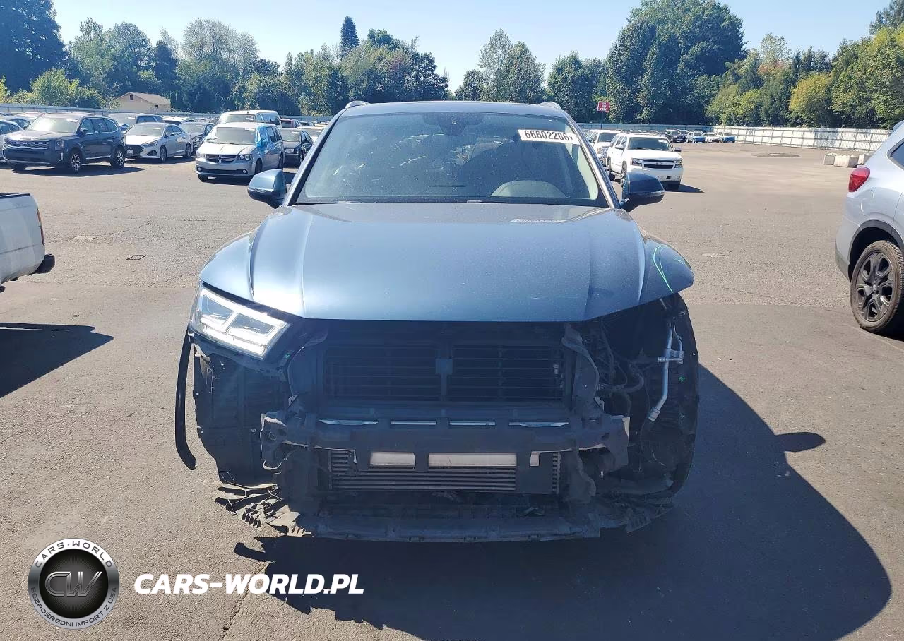 2018 Audi Q5 Premium Plus VIN:WA1BNAFY5J2071434 - 5