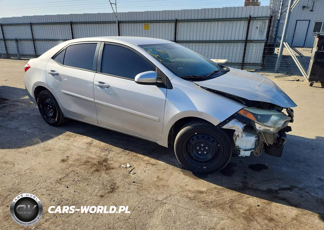 2016 Toyota Corolla Le VIN:5YFBURHE6GP504358 - 4