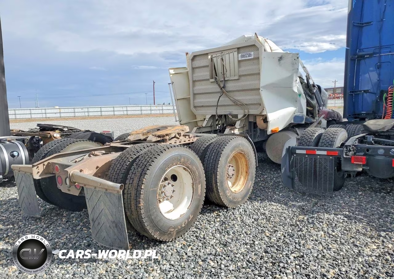1996 Freightliner Fld120 Semi Truck VIN:1FUYDZYB9TL598490 - 3