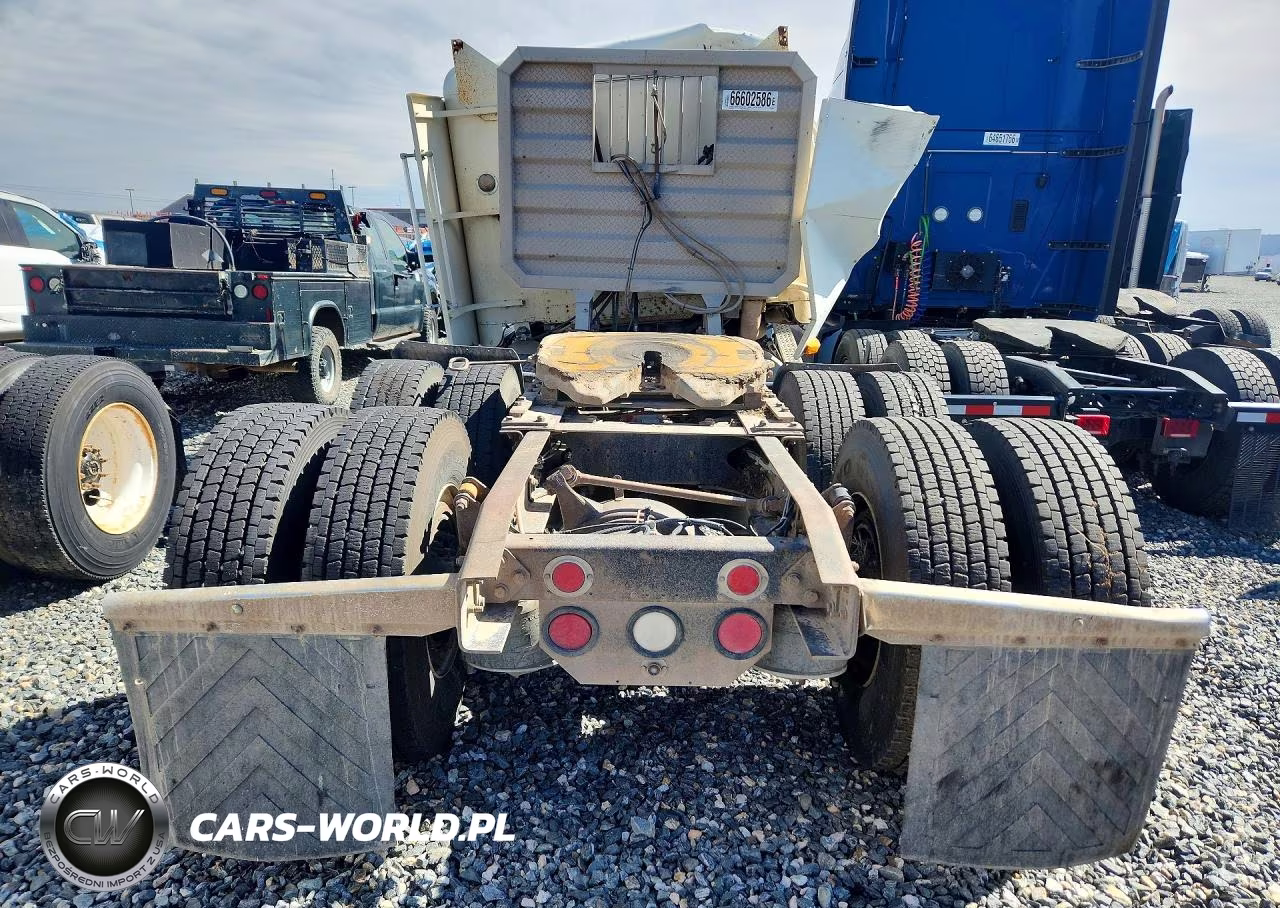 1996 Freightliner Fld120 Semi Truck VIN:1FUYDZYB9TL598490 - 6