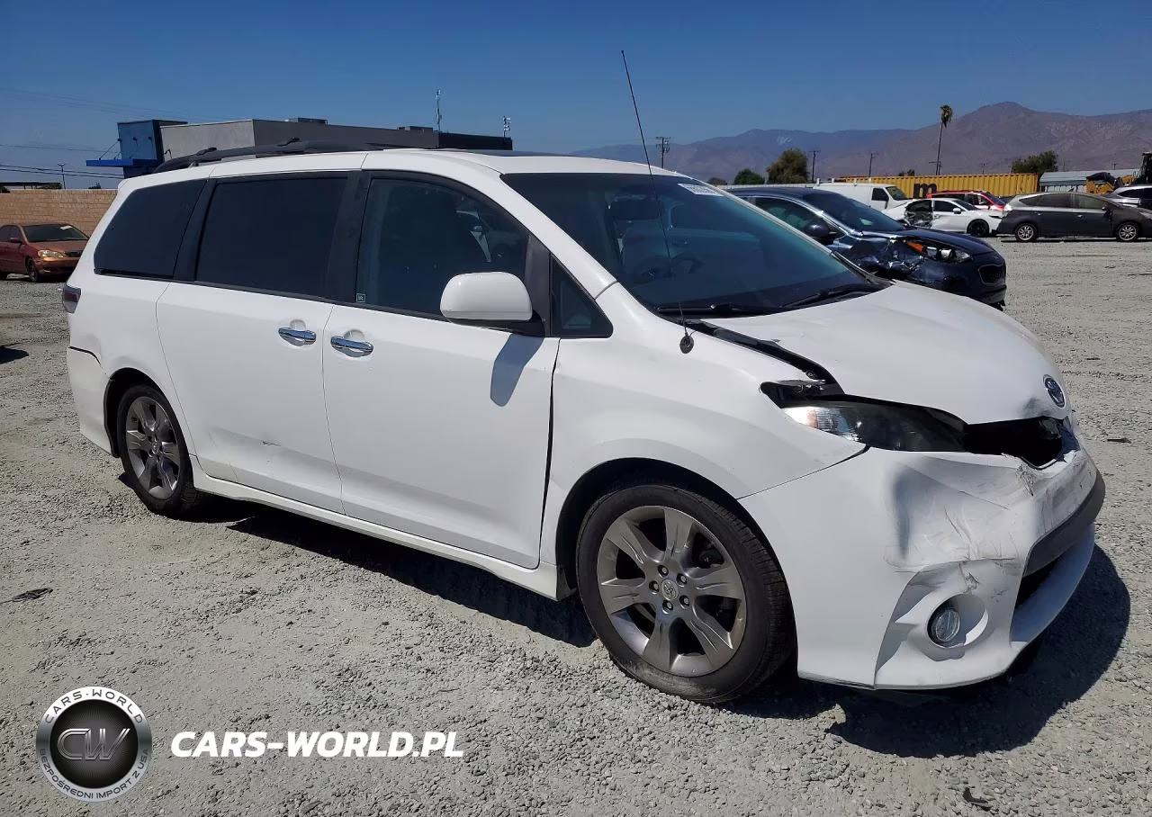 2014 Toyota Sienna Sport VIN:5TDXK3DC0ES467566 - 4