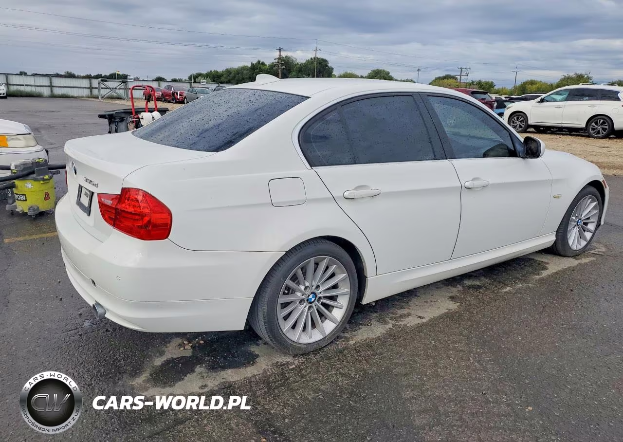 2011 BMW 335D VIN:WBAPN7C55BA949814 - 3