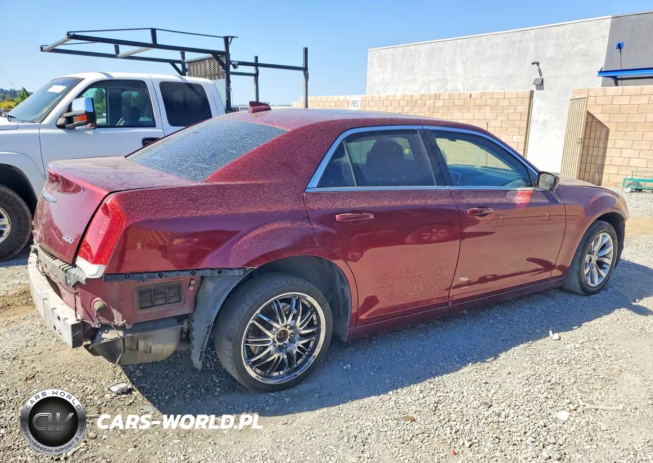 2016 Chrysler 300 Limited VIN:2C3CCAAG2GH230302 - 3