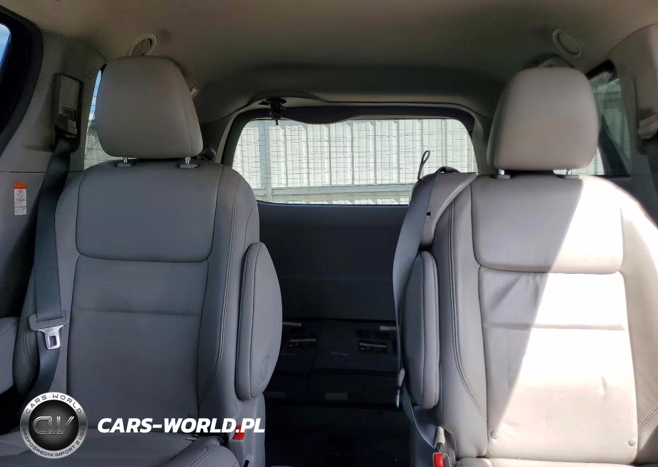 2015 Toyota Sienna Xle 8-Passenger VIN:5TDYK3DC4FS679831 - 10