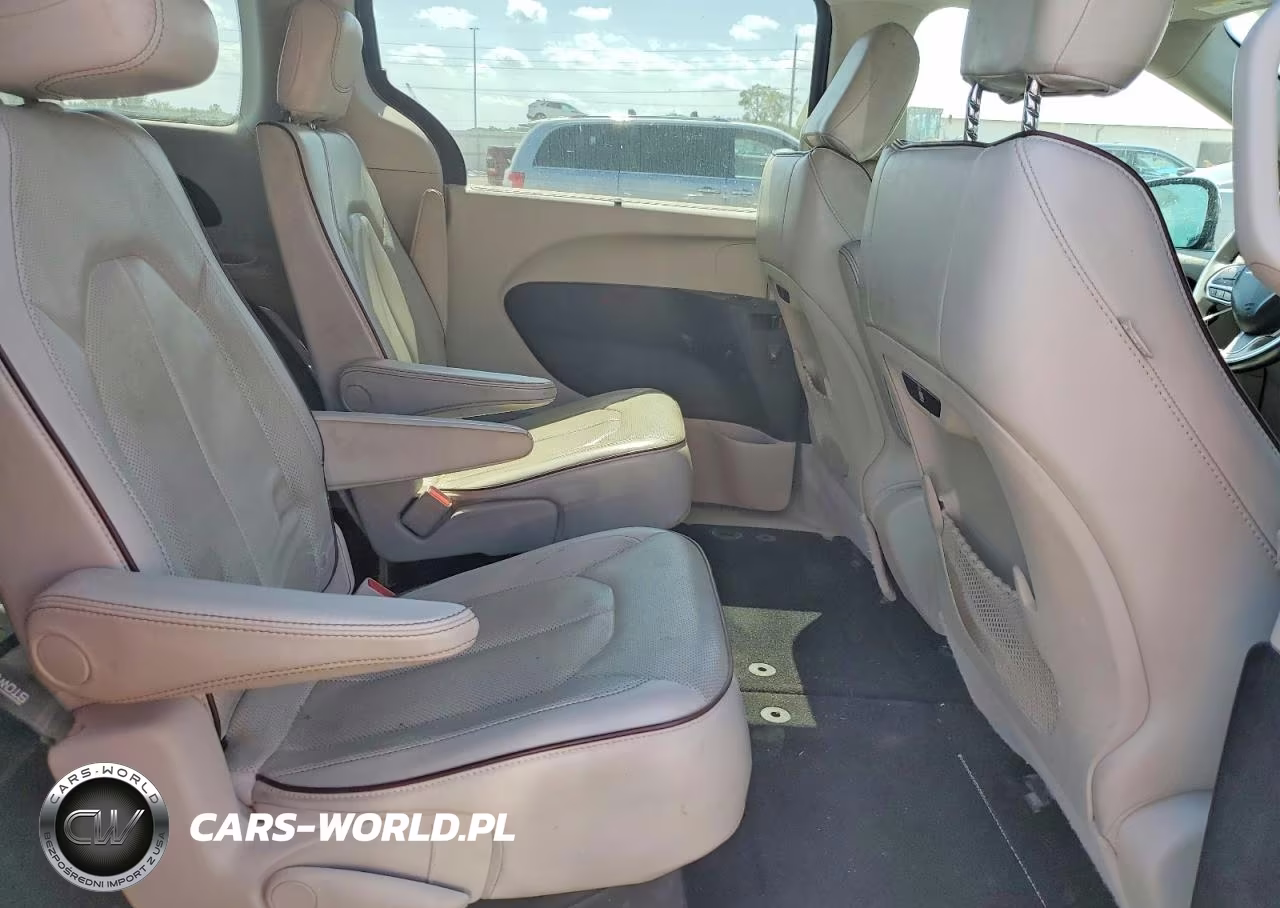 2020 Chrysler Pacifica Limited VIN:2C4RC1GGXLR171730 - 11
