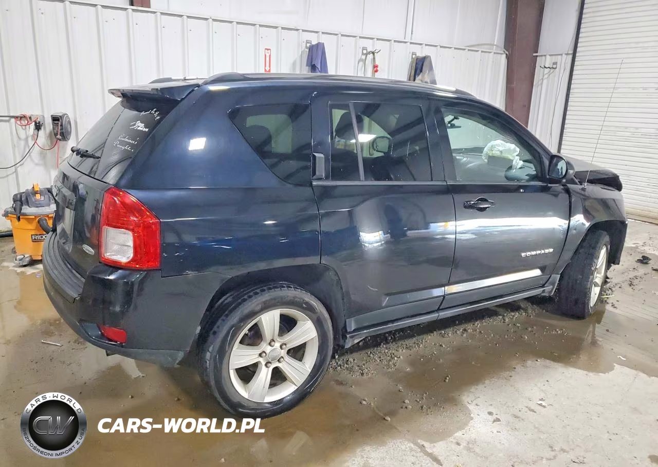 2012 Jeep Compass Latitude VIN:1C4NJDEB6CD511116 - 3
