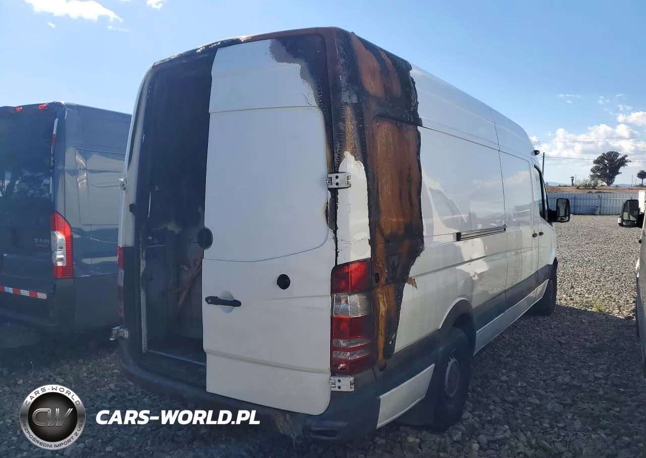 2008 Dodge Sprinter 2500 VIN:WD0PE845785307627 - 3