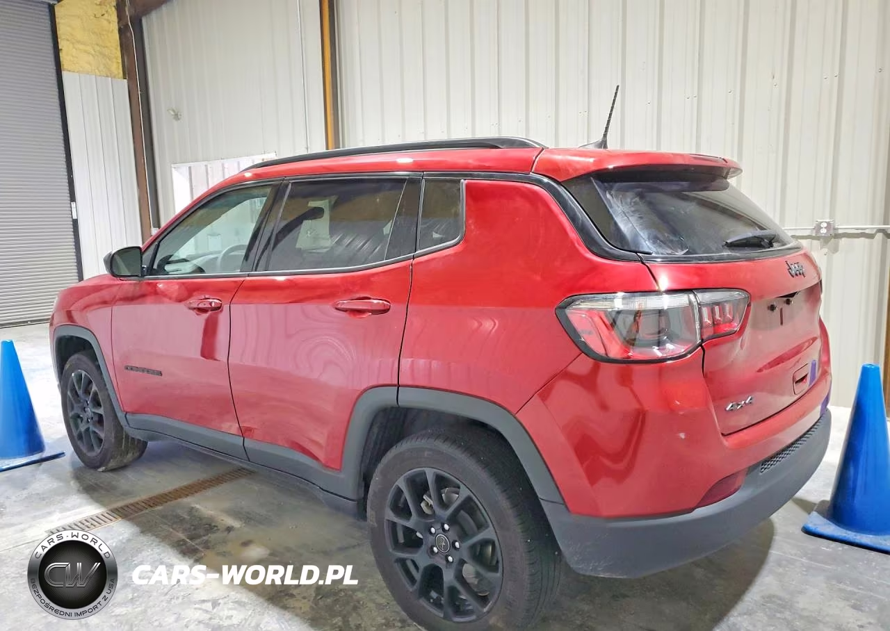 2025 Jeep Compass Latitude VIN:3C4NJDBN8ST561832 - 2