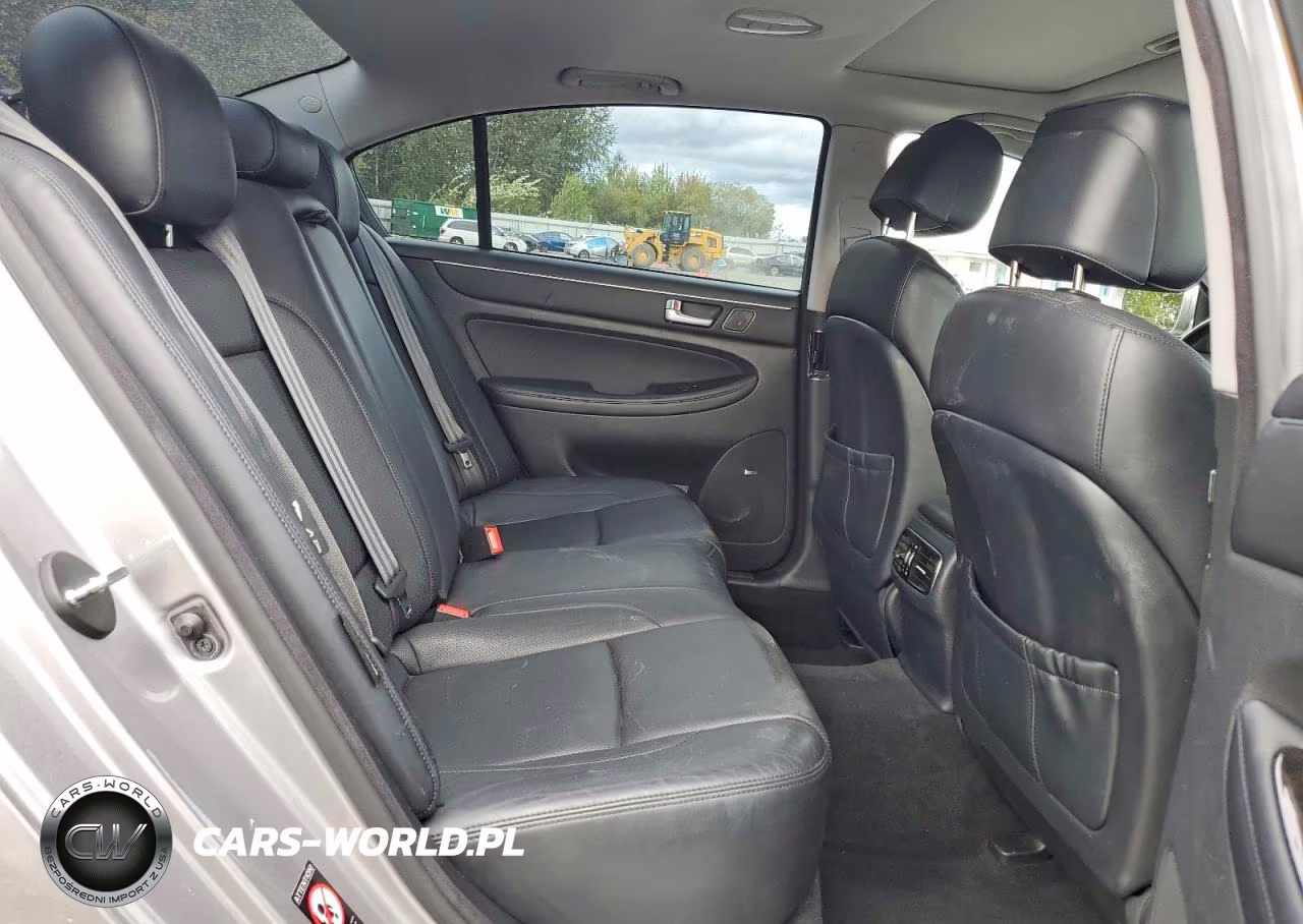 2013 Hyundai Genesis 3.8L VIN:KMHGC4DD8DU240868 - 10