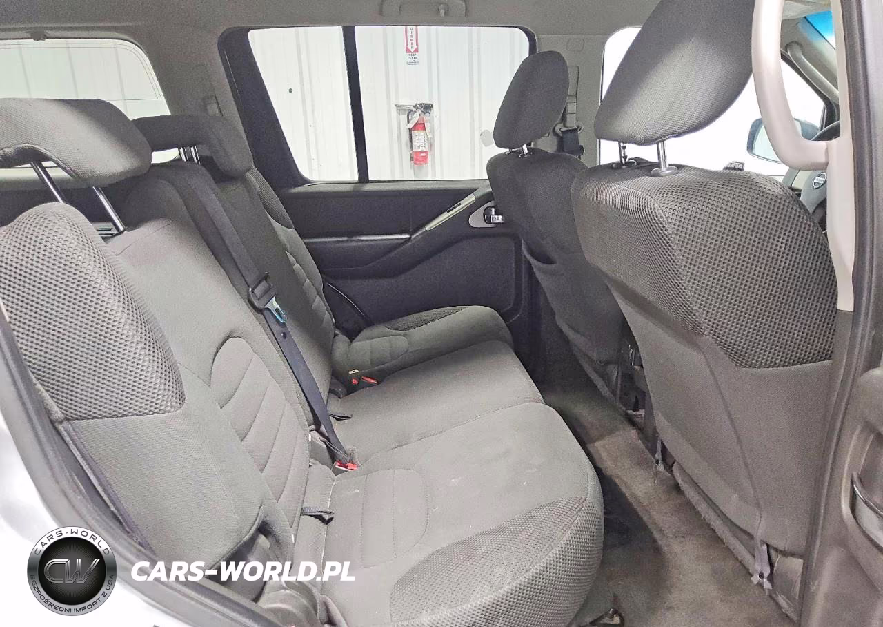 2011 Nissan Pathfinder S VIN:5N1AR1NN2BC616235 - 11