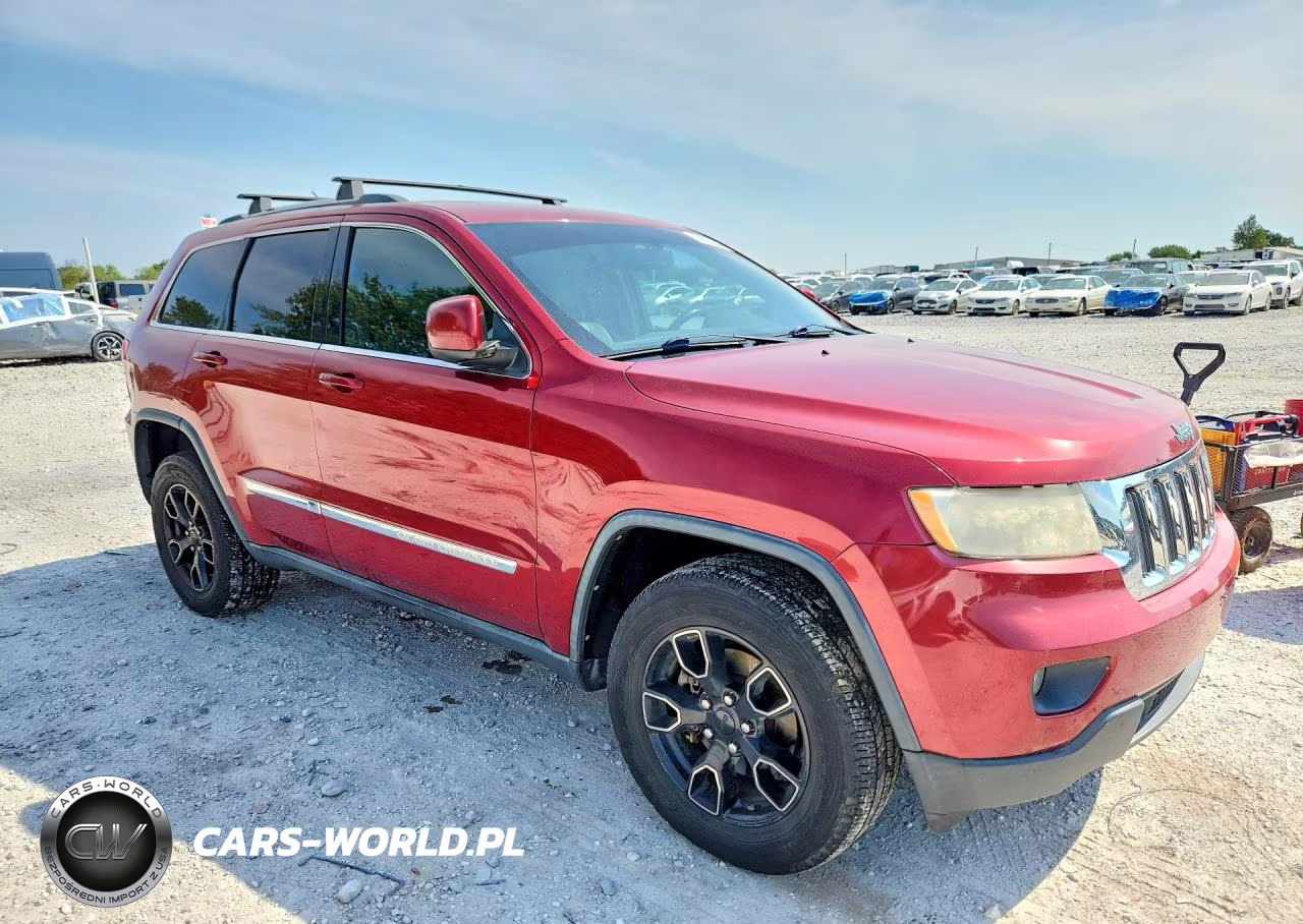 2013 Jeep Grand Cherokee Laredo VIN:1C4RJFAG9DC627139 - 4
