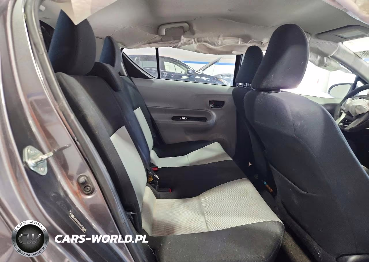 2013 Toyota Prius C Two VIN:JTDKDTB3XD1544589 - 10