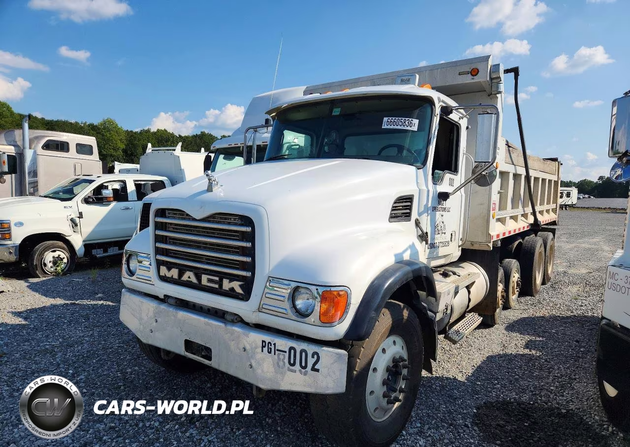 2005 Mack 700 Cv700