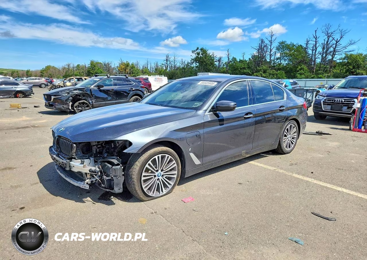 2018 BMW 530Xe