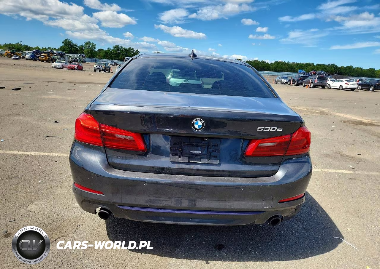 2018 BMW 530Xe VIN:WBAJB1C57JB085188 - 6