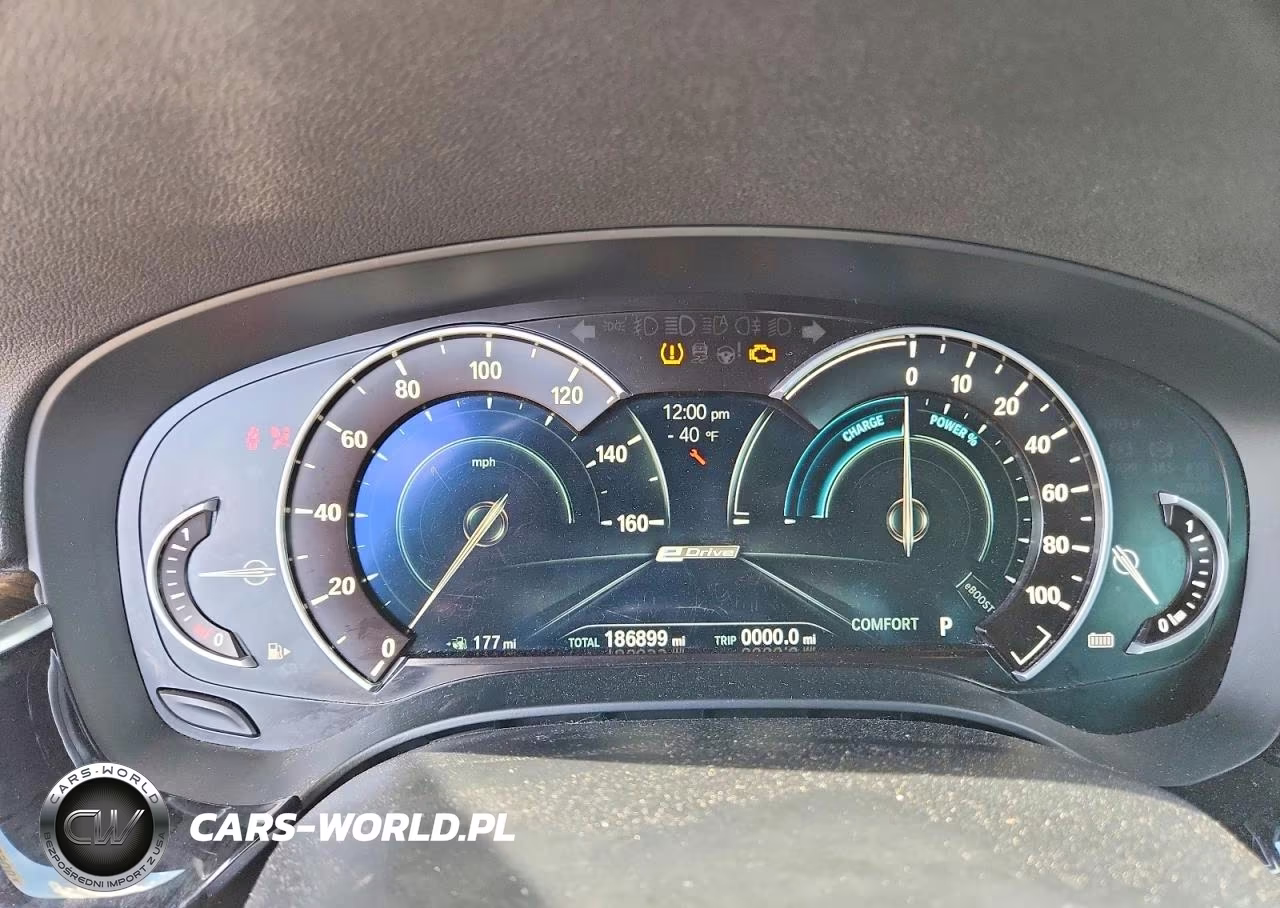 2018 BMW 530Xe VIN:WBAJB1C57JB085188 - 9