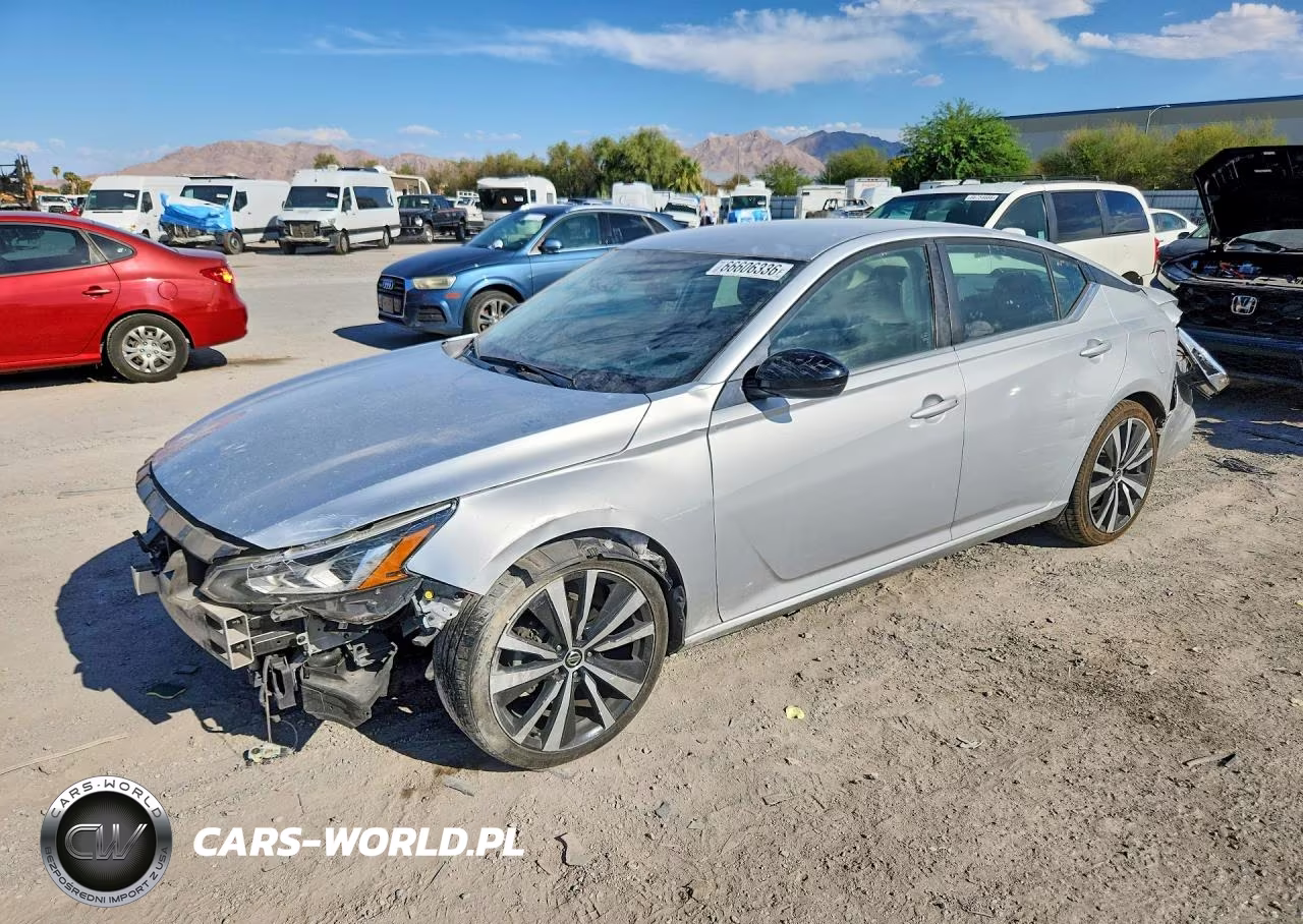 2020 Nissan Altima Sr