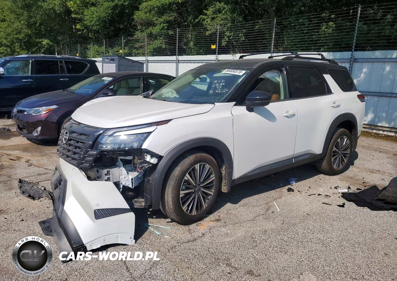 2026 Nissan Pathfinder Platinum