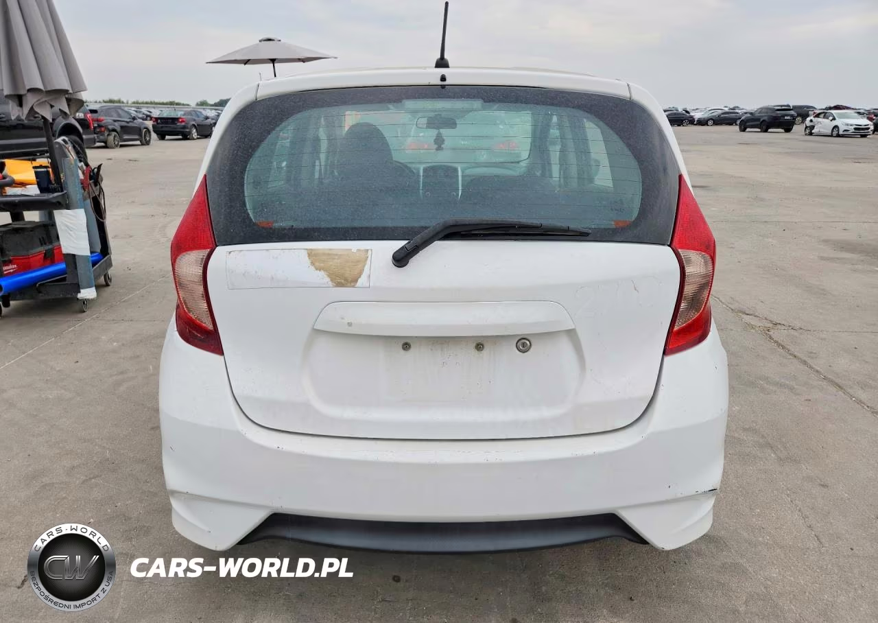 2018 Nissan Versa Note S VIN:3N1CE2CP9JL355632 - 6