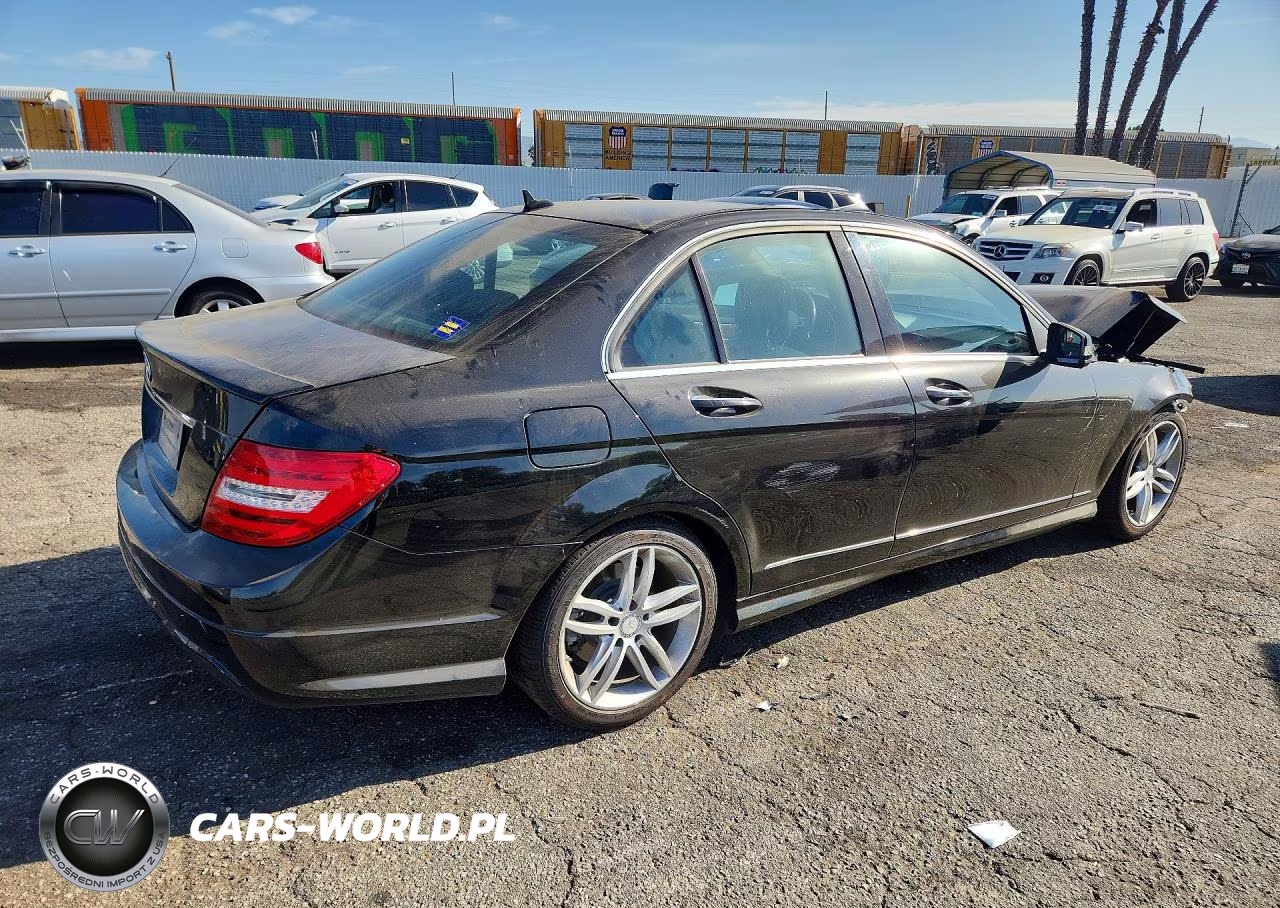 2014 Mercedes-Benz C 250 VIN:WDDGF4HB1ER311133 - 3